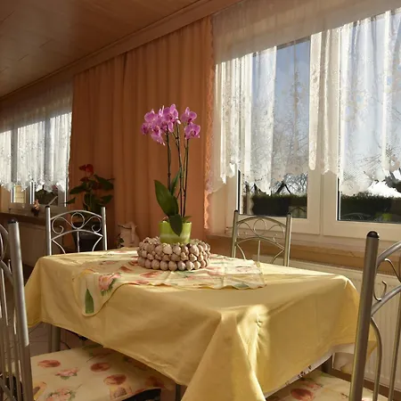 Daire Geraeumige Mit Garten In Brusow, Cleaning Included