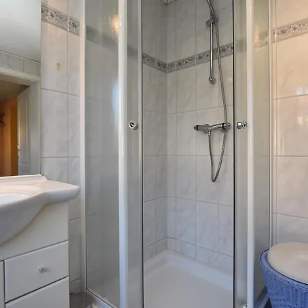 Daire Geraeumige Mit Garten In Brusow, Cleaning Included
