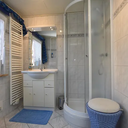 Geraeumige Mit Garten In Brusow, Cleaning Included Daire